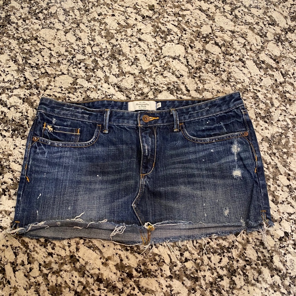 Abercrombie & Fitch - Mini Skirt